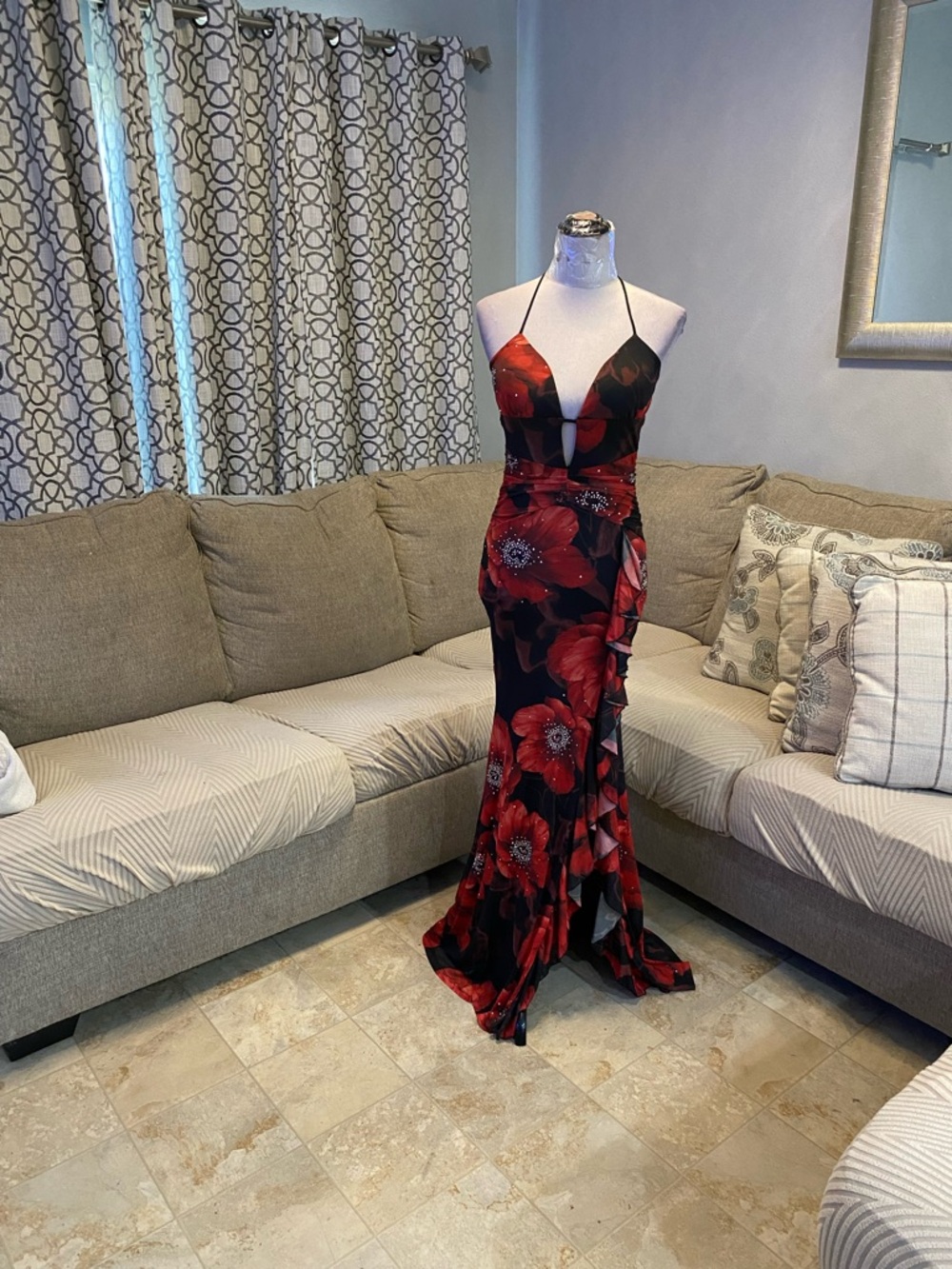 New Windsor Women Small floral mermaid dress ,red poppy-like with Rhinestones - Picture 5 of 12